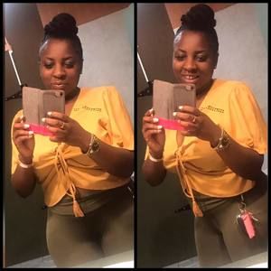 Meet your Posher, Keila